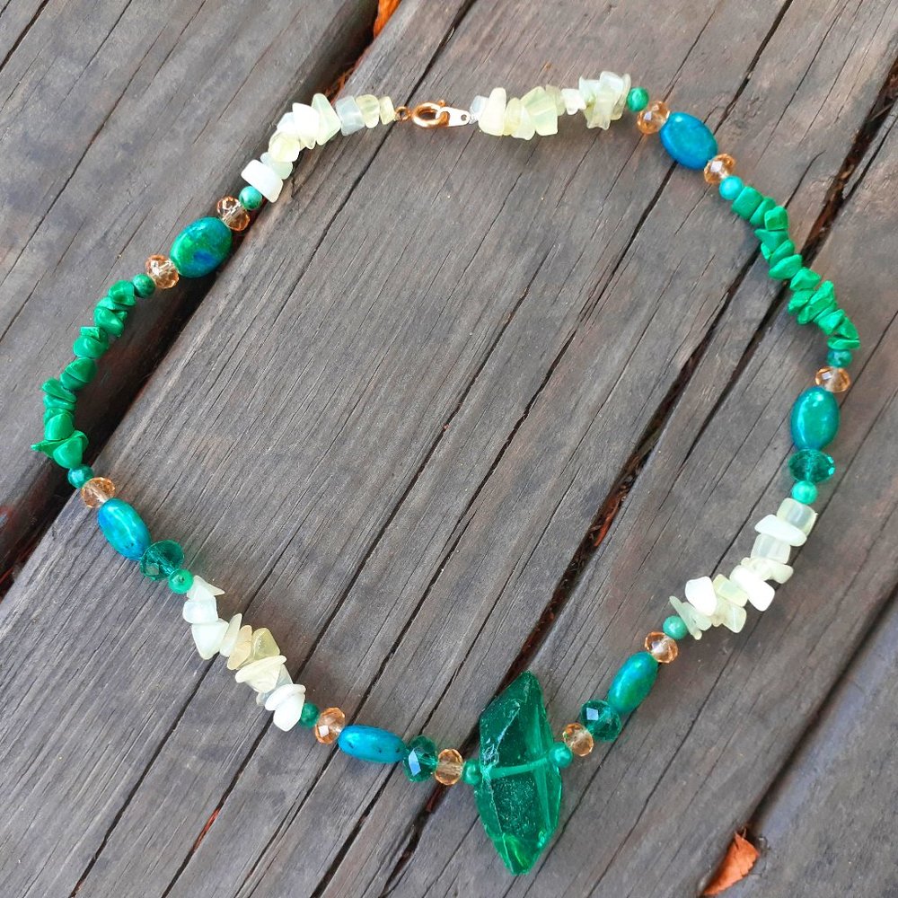 Green Quartz Serpentine Choker Necklace